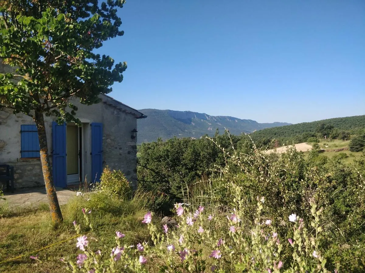 Le Castelet-Arzeliers Bed & Breakfast Laragne-Monteglin