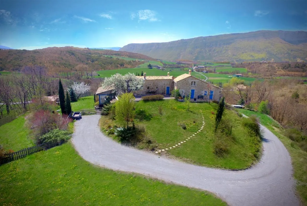 Le Castelet-Arzeliers location
