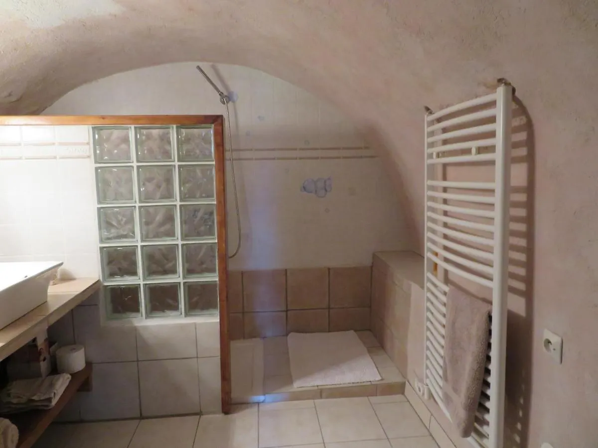 Le Castelet-Arzeliers Bed & Breakfast Laragne-Monteglin