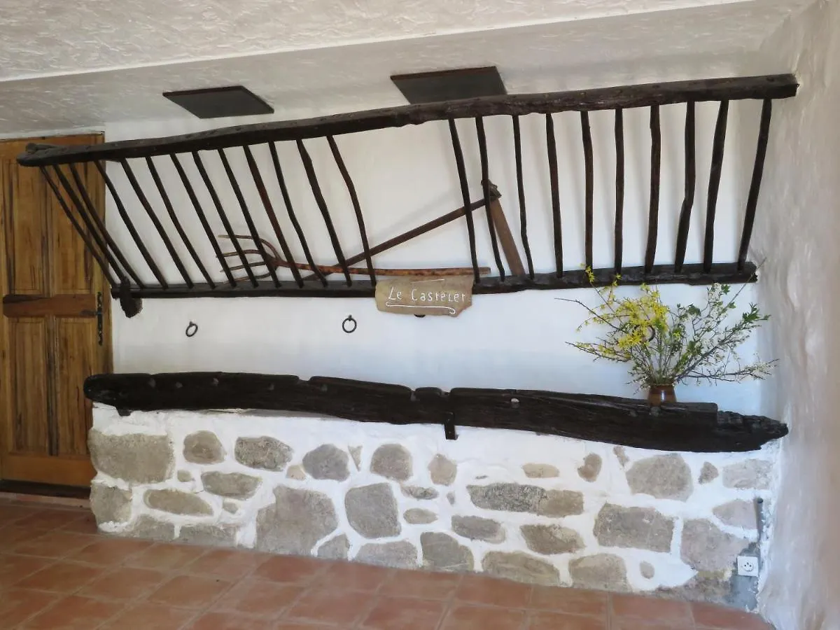 Le Castelet-Arzeliers Bed & Breakfast Laragne-Monteglin 0*,