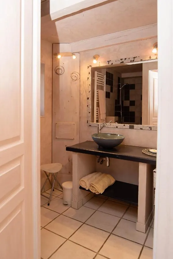 Le Castelet-Arzeliers Bed & Breakfast Laragne-Monteglin 0*,