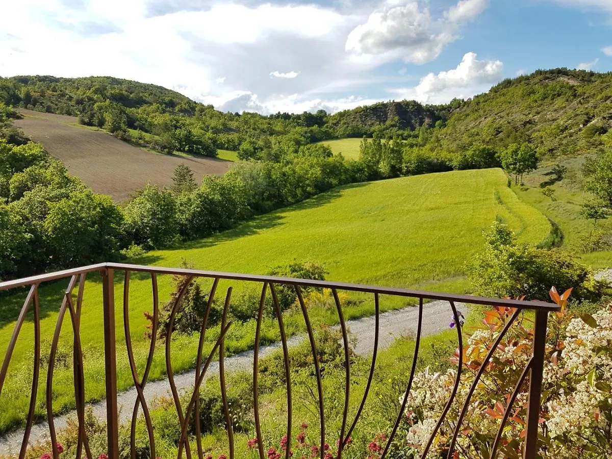 Le Castelet-Arzeliers Bed & Breakfast Laragne-Monteglin France